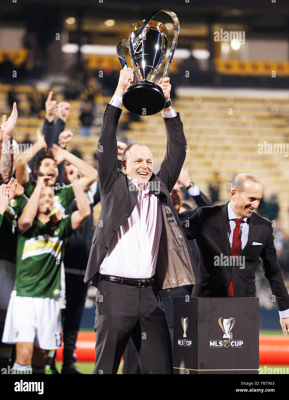 Mls cup trophy hi-res stock photography and images - Alamy