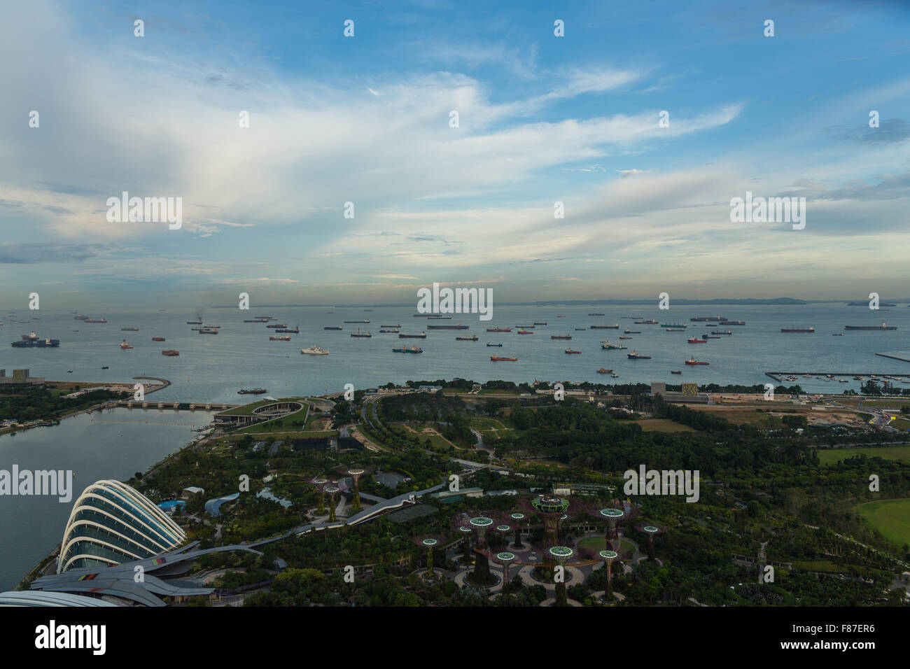 View of Singapore city skyline at sunset Stock Photo - Alamy