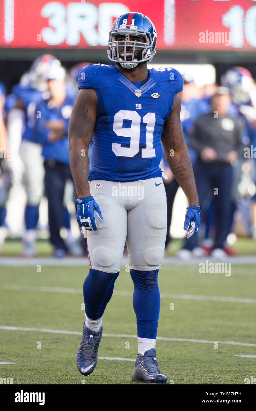 East Rutherford, New Jersey, USA. 6th Dec, 2015. New York Giants defensive end Robert Ayers (91) looks on during the NFL game between the New York Jets and the New York Giants at MetLife Stadium in East Rutherford, New Jersey. The New York Jets won 23-20. Christopher Szagola/CSM/Alamy Live News Stock Photo