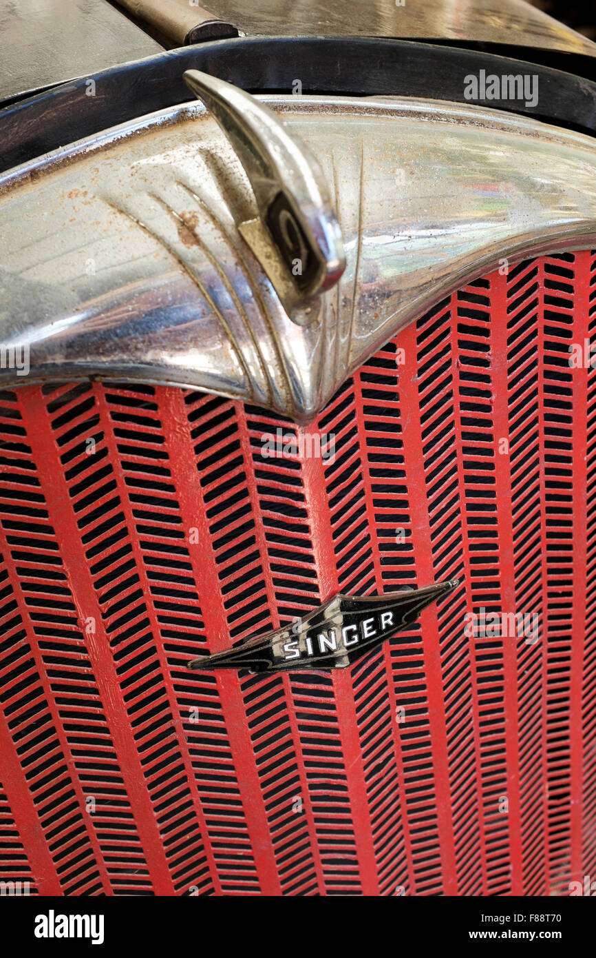 Radiator grill and badge of a 1938 Singer Nine Bantam saloon, manufactured in Coventry, England, UK Stock Photo