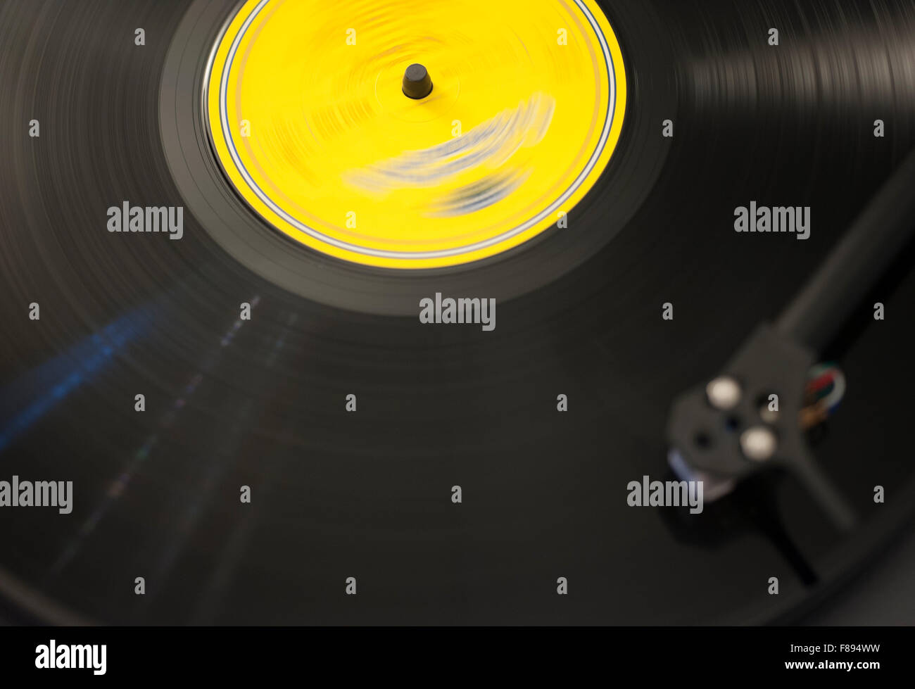 Vinyl Deutsche Grammophon spinning record on a contemporary turntable
