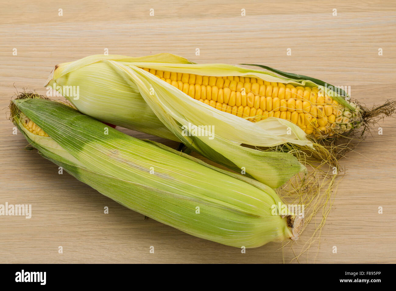 Corn Rijpma Ripe corn on the board Stock Photo - Alamy