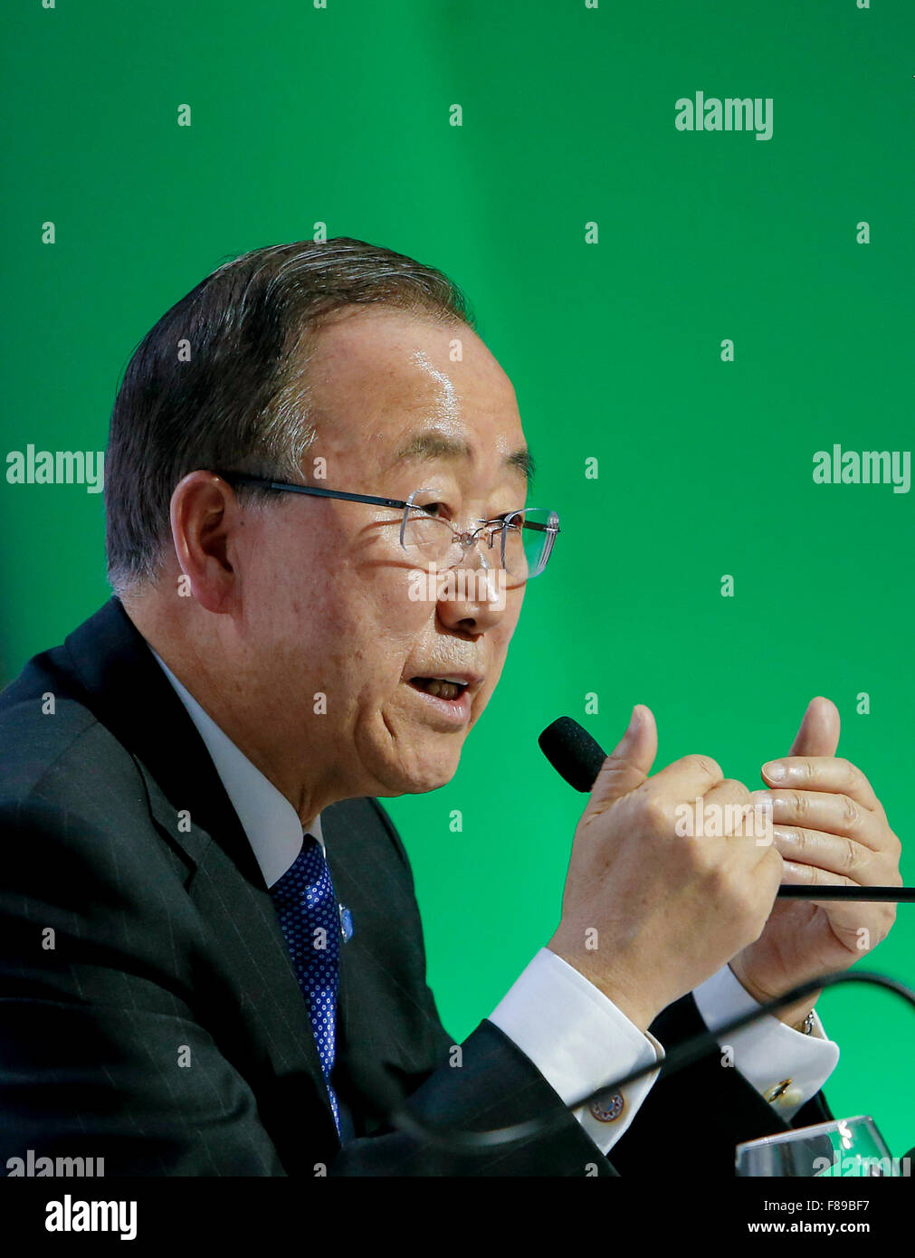 Paris, France. 7th December, 2015. UN Secretary-General Ban Ki-moon speaks at a press conference during Paris Climate Change Conference at Le Bourget on the northern suburb of Paris, France, Dec. 7, 2015. The ministers from all over the world met at the Paris Climate Change Conference, giving final push for the new global climate agreement. Credit:  Xinhua/Alamy Live News Stock Photo