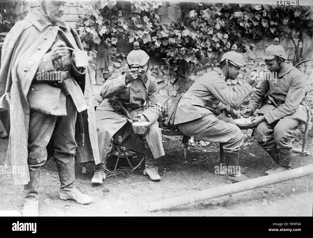 German soldiers eating during World War I, Verdun, France Stock Photo
