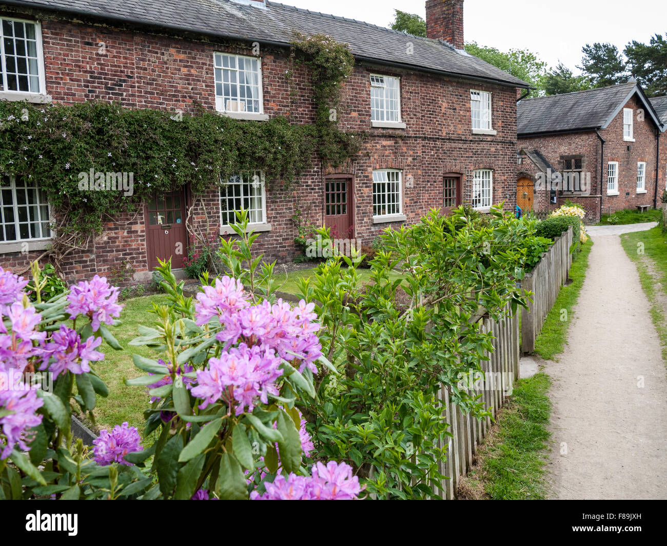 Styal village cheshire hires stock photography and images Alamy