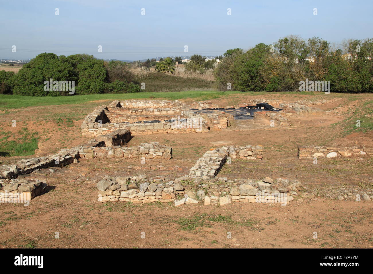 Small house, Cerro da Vila Roman archaeological site and museum, Vilamoura, Quarteira, Algarve, Portugal, Europe Stock Photo