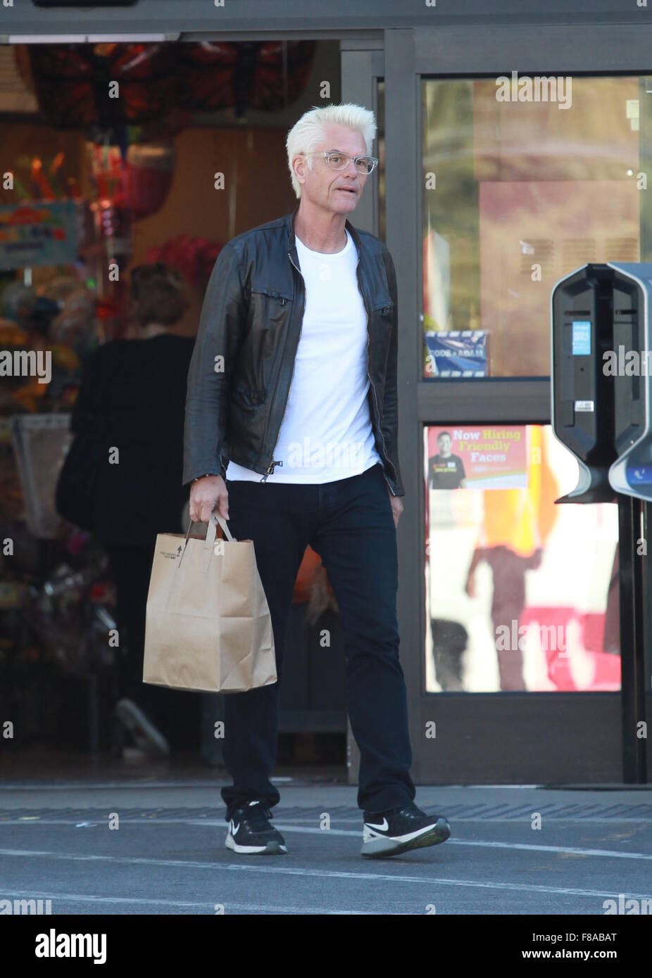 Harry Hamlin goes shopping at Ralphs grocery store in Studio City