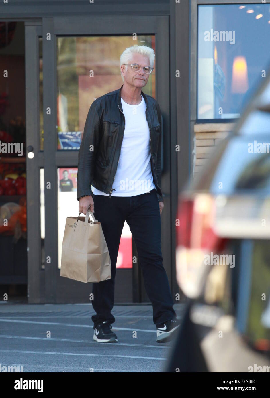 Harry Hamlin goes shopping at Ralphs grocery store in Studio City