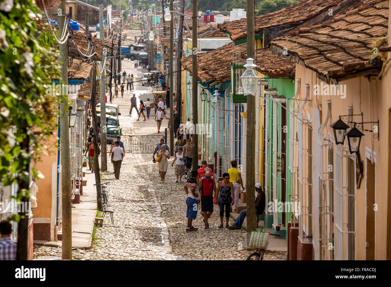 Street scene in the old town of Trinidad, lanterns, street lighting