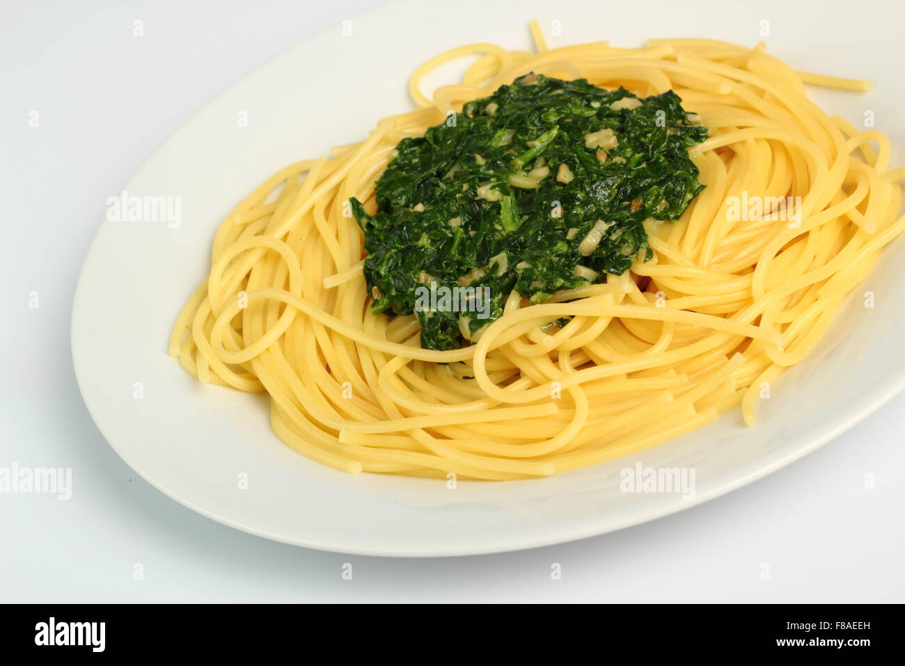 Pasta with Spinach Stock Photo - Alamy