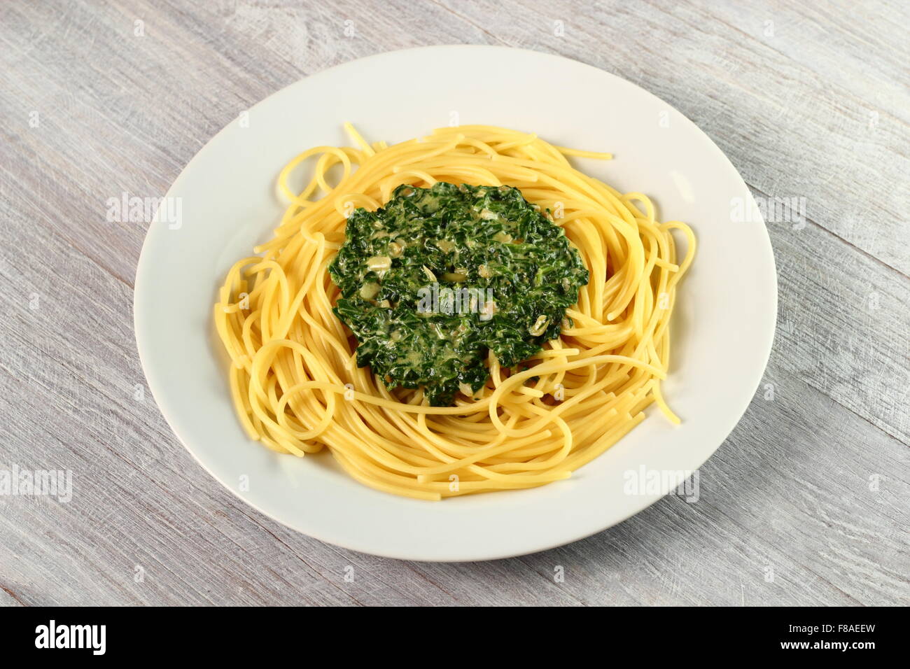 Pasta with Spinach Stock Photo - Alamy
