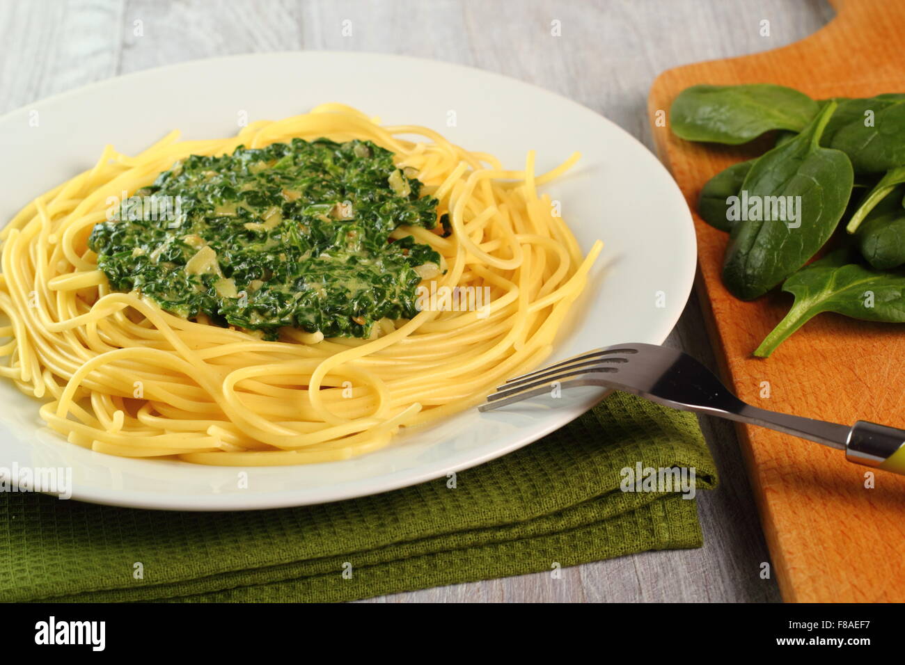 Pasta with Spinach Stock Photo - Alamy