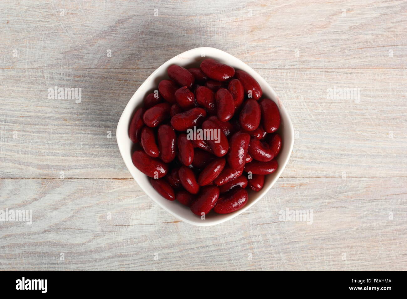 Canned Dark Red Kidney Beans Stock Photo Alamy