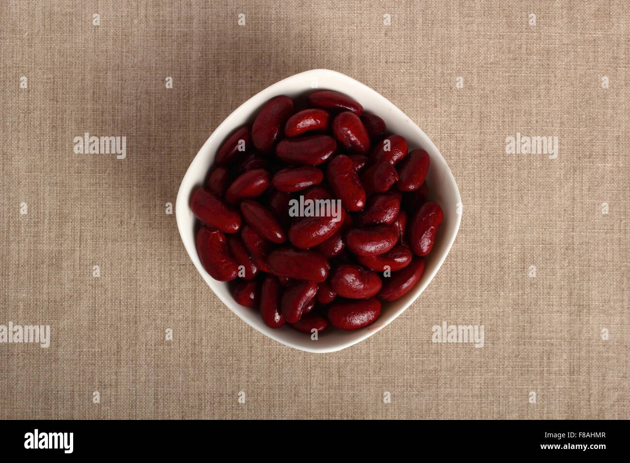 Canned Dark Red Kidney Beans Stock Photo Alamy