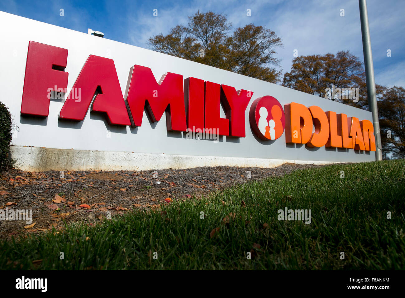 Family dollar logo High Resolution Stock Photography and Images Alamy
