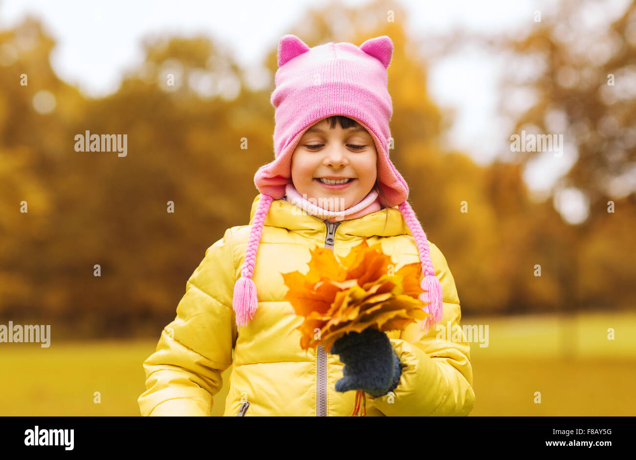 happy beautiful little girl portrait outdoors Stock Photo - Alamy