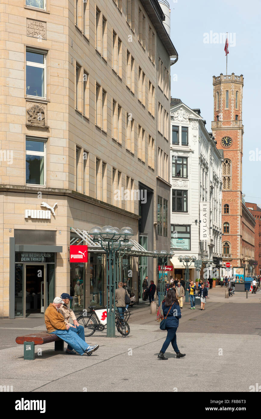 Deutschland, Hamburg, Hanseviertel, Blick durch die Poststrasse zur Alten Post Stock Photo