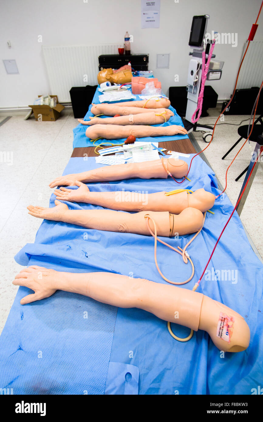 Medical training, Patient simulator, SimMan 3G®, plateform iLumens ...
