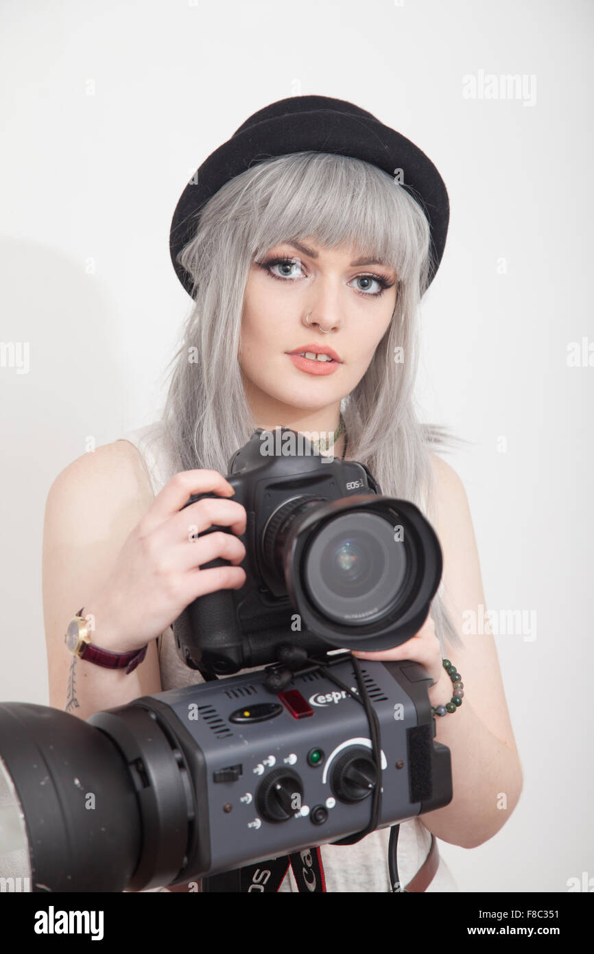 Girl with dslr hires stock photography and images Alamy
