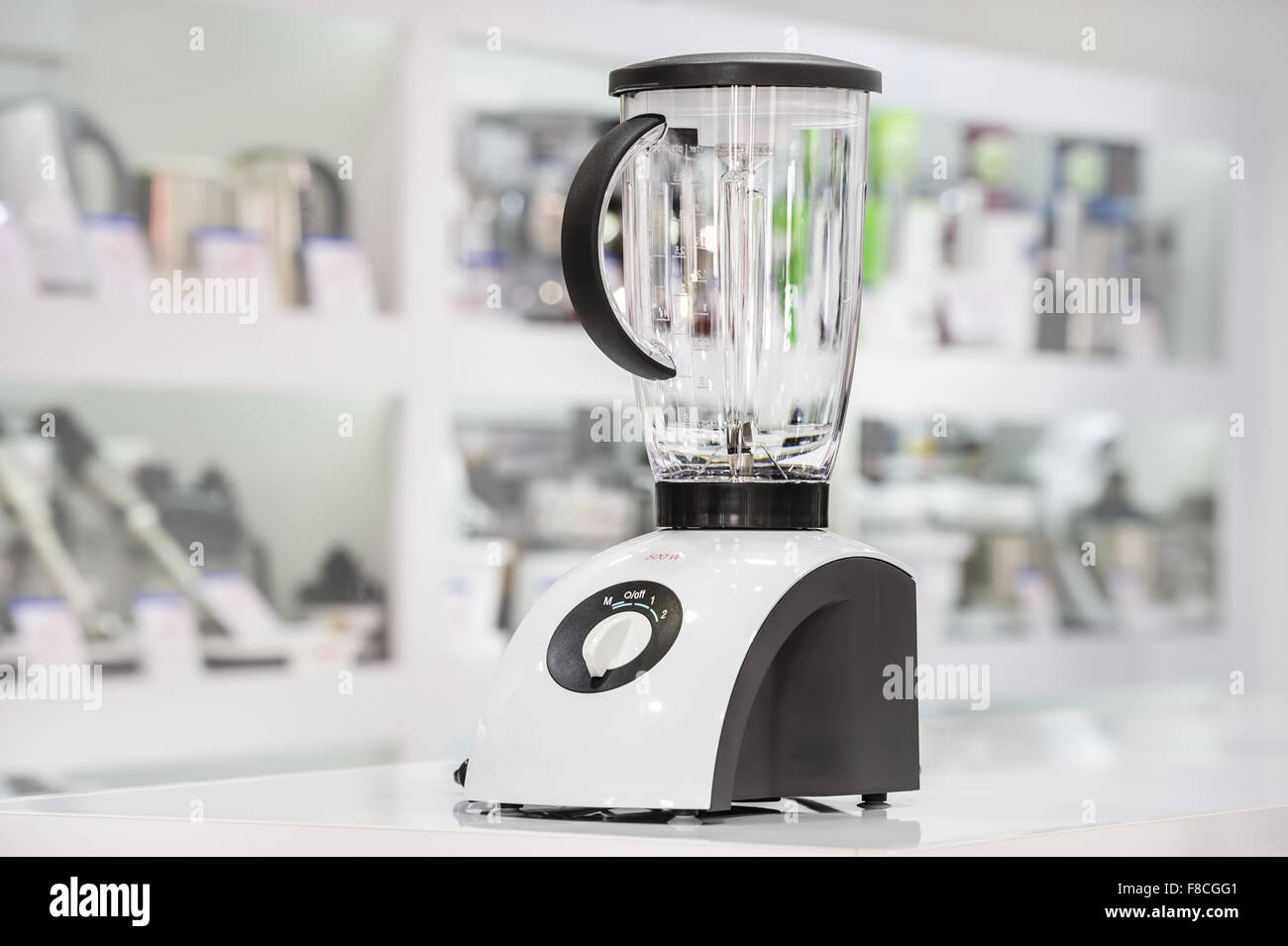 single electric blender in retail store Stock Photo