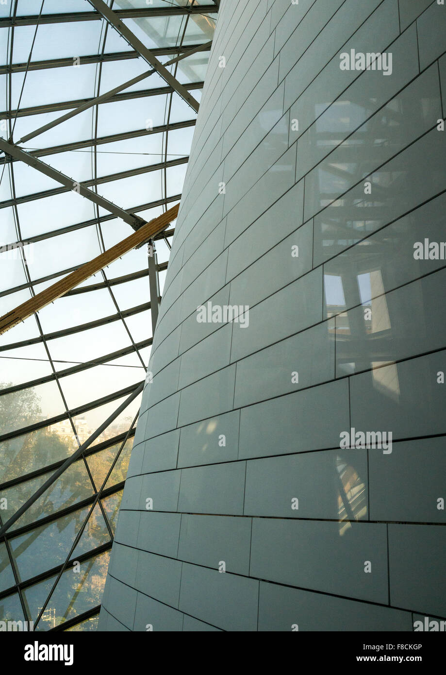 Detail Of Glass Sails Of The Louis Vuitton Foundation Museum Built By Stock Photo: 91247878 - Alamy