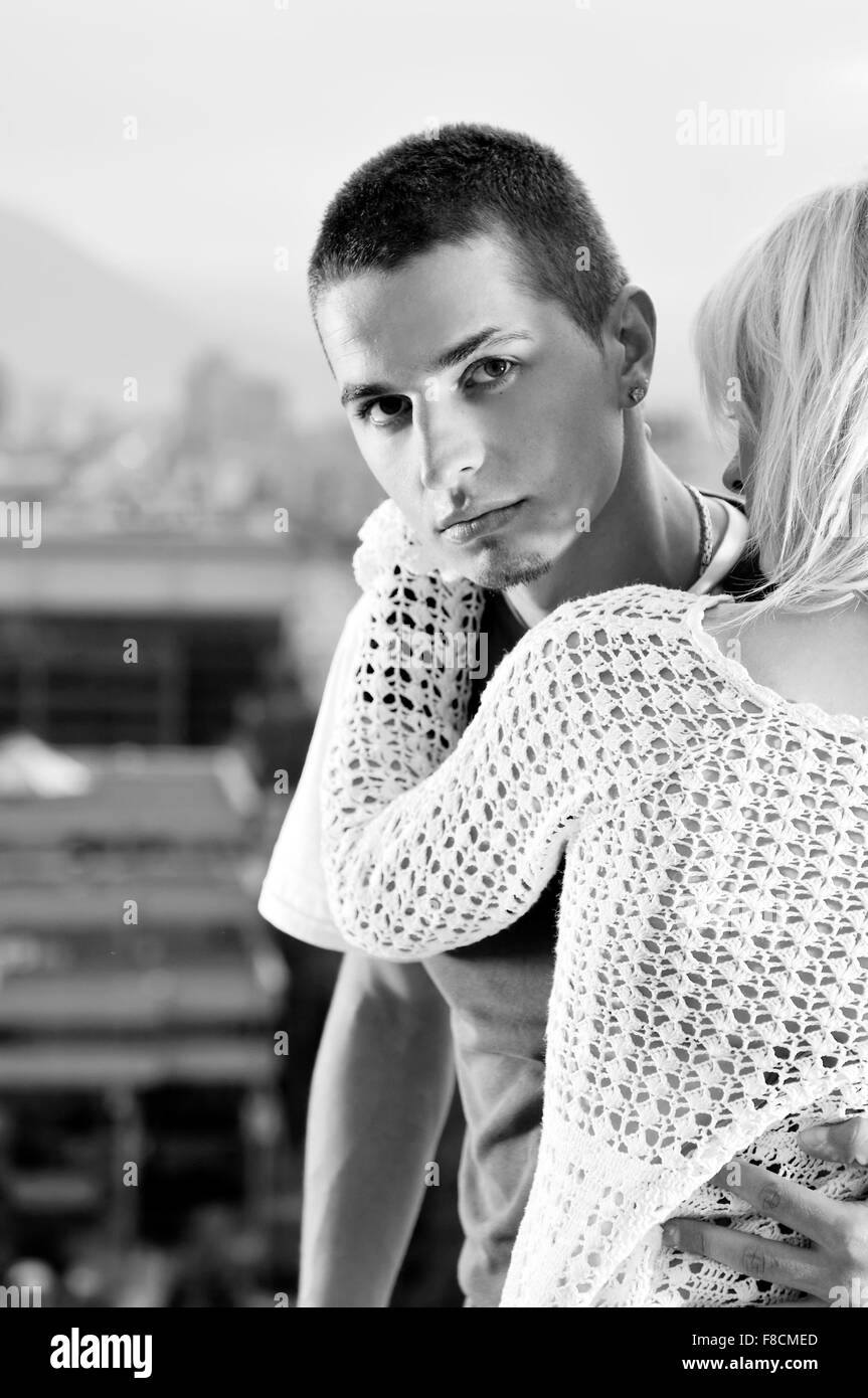 romantic urban young couple outdoor Stock Photo Alamy