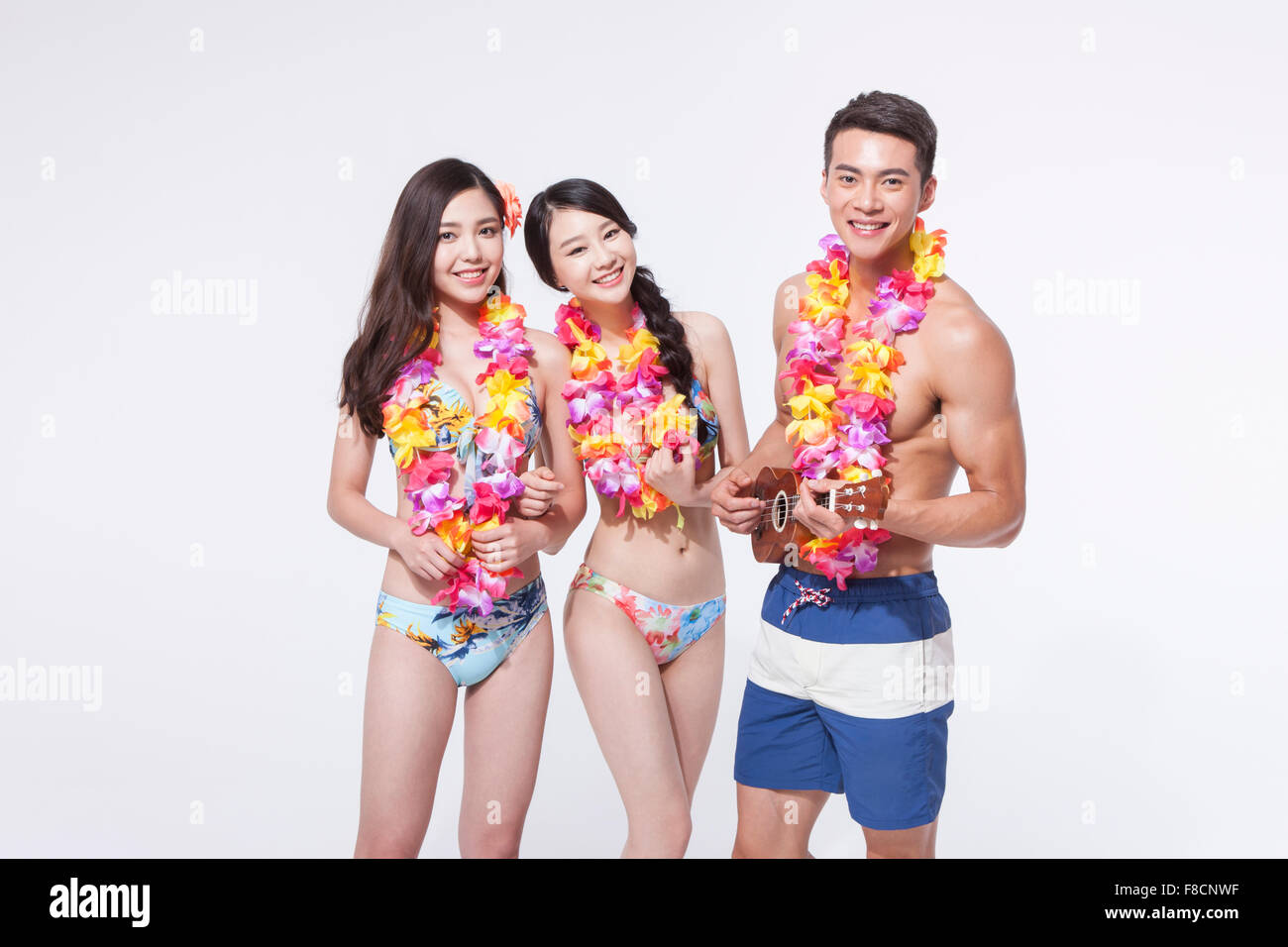 Page 2 - Wearing A Lei High Resolution Stock Photography and Images - Alamy