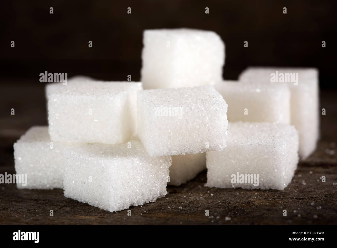 Sugar cubes eat hi-res stock photography and images - Alamy