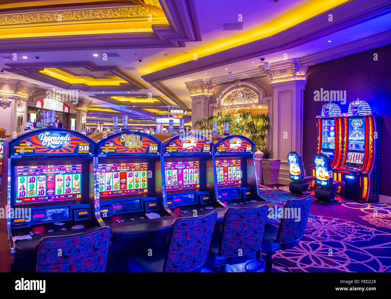 The interior of Mandalay Bay resort in Las Vegas Stock Photo Alamy