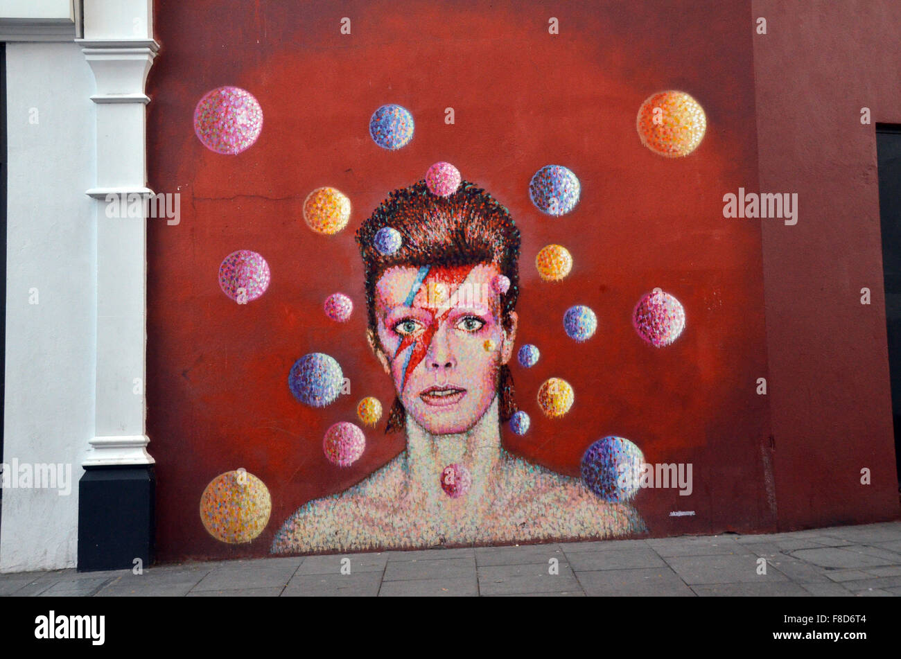 London, UK, 8 December 2015, David Bowie mural in  Tunstall Road opposite Brixton underground station. Stock Photo