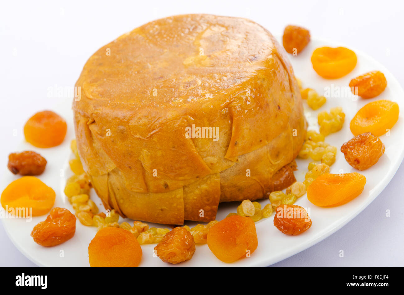 Traditional azeri rice served in plate Stock Photo - Alamy