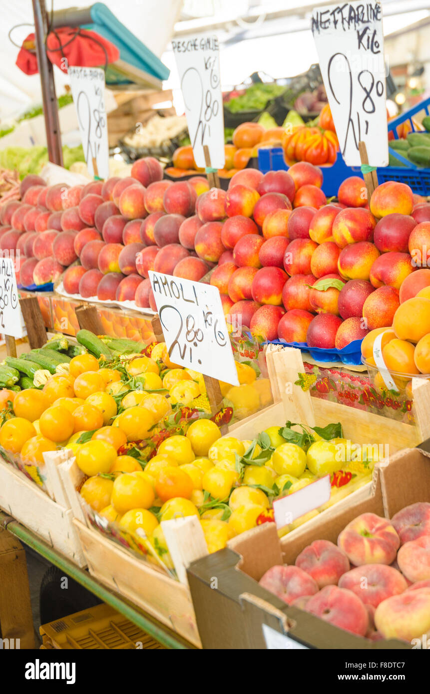 Fruits and vegetables at the market stall Stock Photo - Alamy