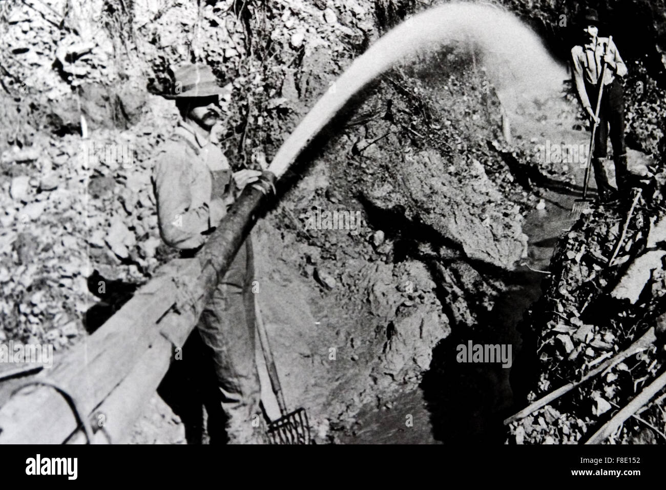 Hydraulic mining hi-res stock photography and images - Alamy