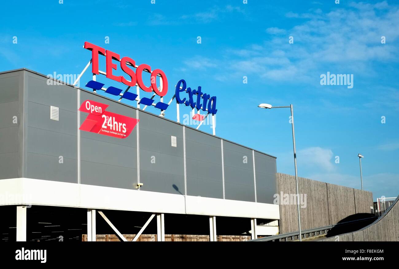 Tesco extra open 24 hours superstore Bulwell Nottingham