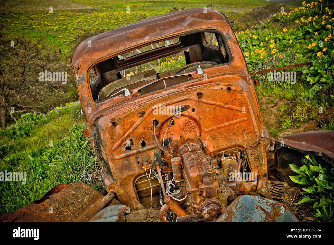 Abandoned car park hi-res stock photography and images - Alamy