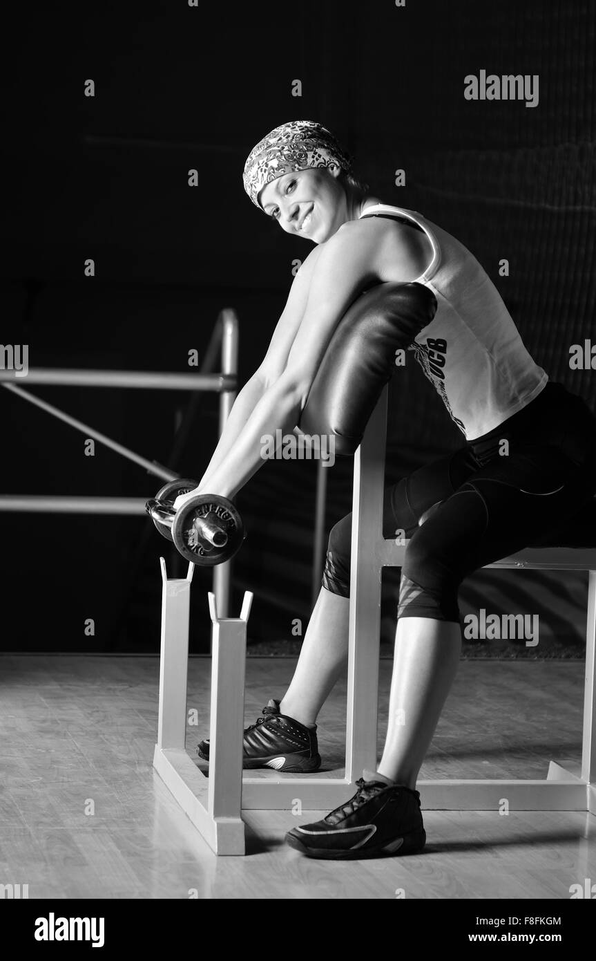 Woman in the gym working out Black and White Stock Photos & Images - Alamy