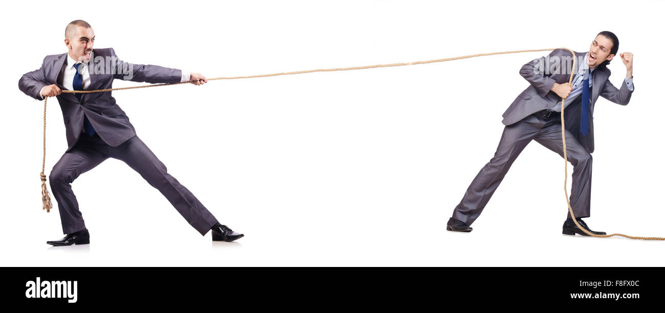 человек тянущий веревку. перетягивание каната. тянут канат. человек тянет груз. человек тянущий канат.