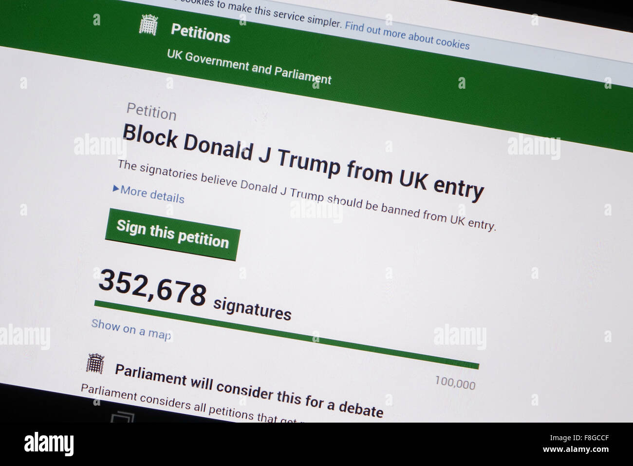 UK. 10th December, 2015.  An online petition to the UK Government and Parliament aiming to prevent Donald trump from visiting the UK has gained over 350,000 signatures. With Facebook users sharing the links on their pages. There is also a petition to allow Donald Trump into the UK, even though he isn't banned from doing so. Credit:  Mick Flynn/Alamy Live News Stock Photo