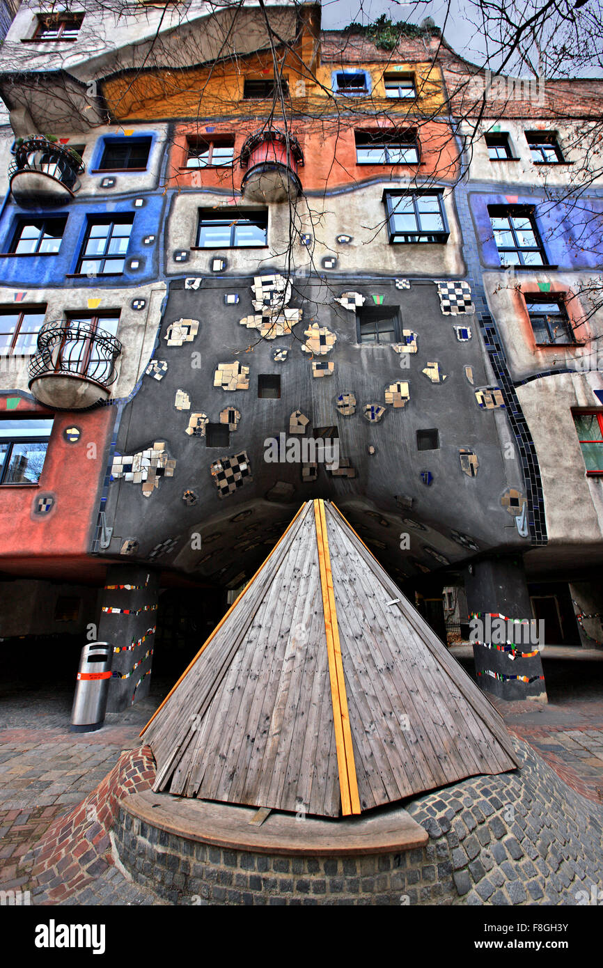 The Hundertwasserhaus (architect: Friedenreich Hundertwasser), Vienna, Austria. Stock Photo