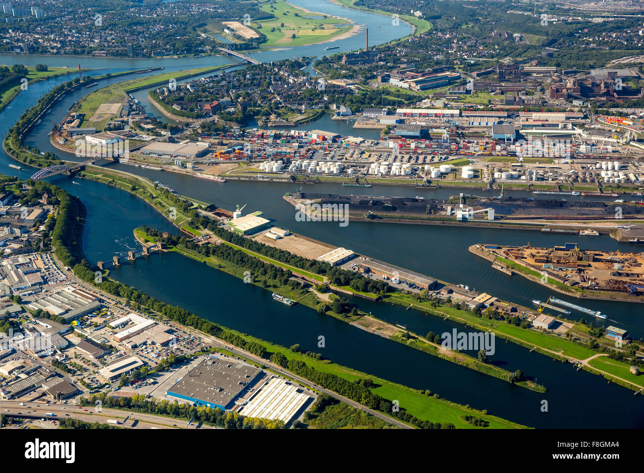 Duisport, the Port of Duisburg, the largest inland port in Europe, Ruhr,  Rhine-Herne Canal, inland waterways, container port Stock Photo - Alamy