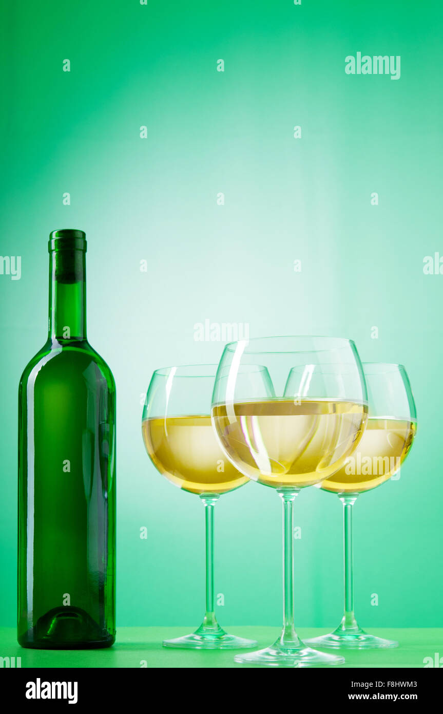 Wine concept with gradient background Stock Photo - Alamy