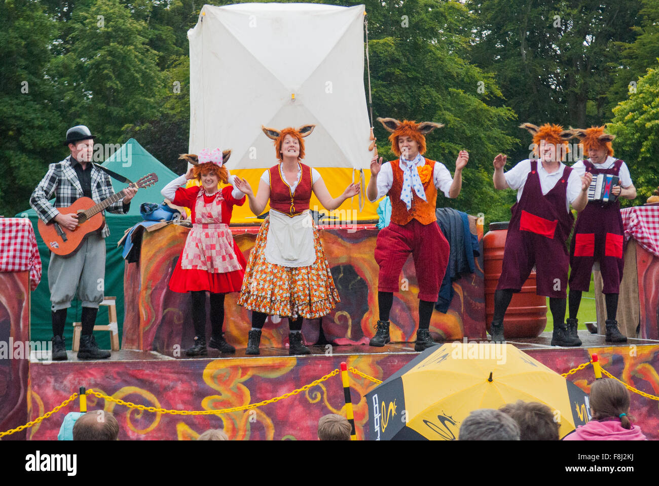 Outdoor children's theatre puppet show at Crathes Castle in
