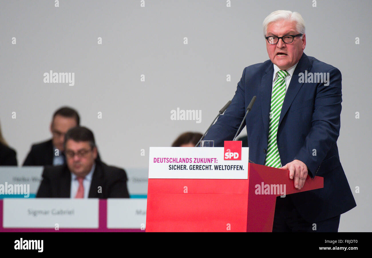 Berlin, Germany. 10th Dec, 2015. German foreign minister Frank-Walter Steinmeier delivers a speech at the national convention of Germany's Social Democratic Party (SPD) in Berlin, Germany, 10 December 2015. Around 600 delegates from across Germany will meet for three-day party convention in Berlin which will run until 12 December 2015. Photo: BERND VON JUTRCZENKA/dpa/Alamy Live News Stock Photo