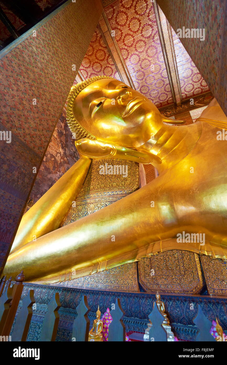 Thailand - Bangkok, Wat Pra Kaew - Grand Royal Palace, Buddha statue in Wat Po Temple Stock Photo