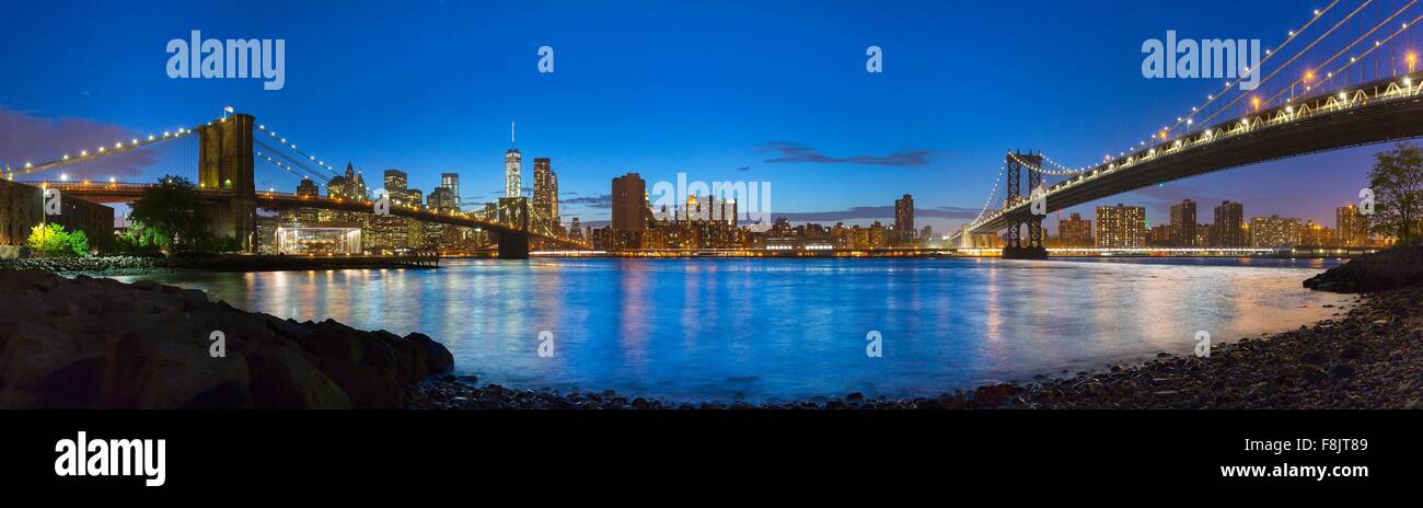 New york city bridges at night hi-res stock photography and images - Alamy