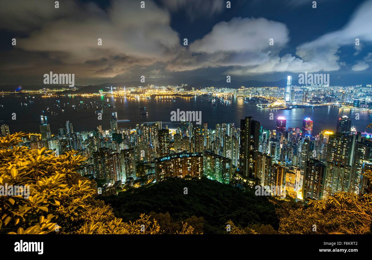 View of Hong Kong from Victoria Peak by night, Hong Kong, China Stock ...