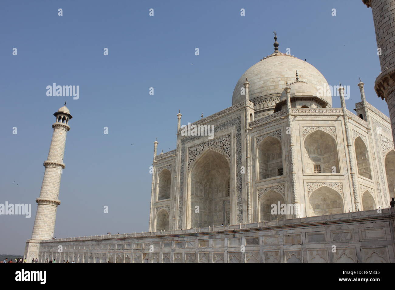 Mahu Mahal Agra, India, November 26, 2012: The Taj Mahal, a white marble mausoleum ...