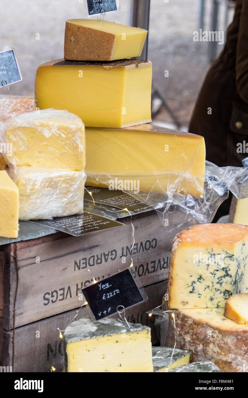 Farmers Market Cheese stall Stock Photo Alamy