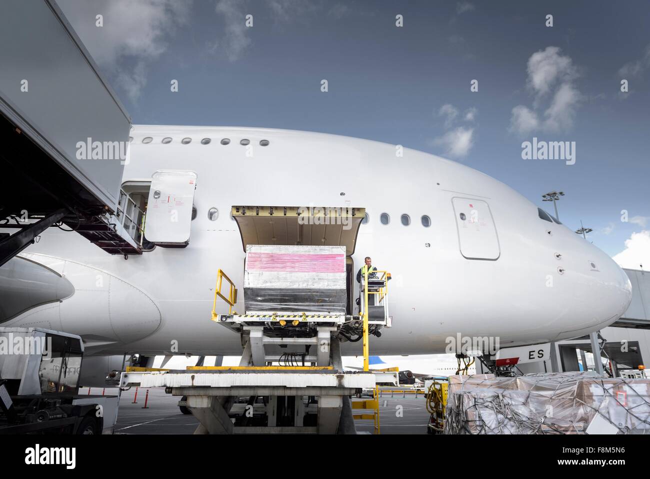 Cargo aircraft only hi-res stock photography and images - Alamy