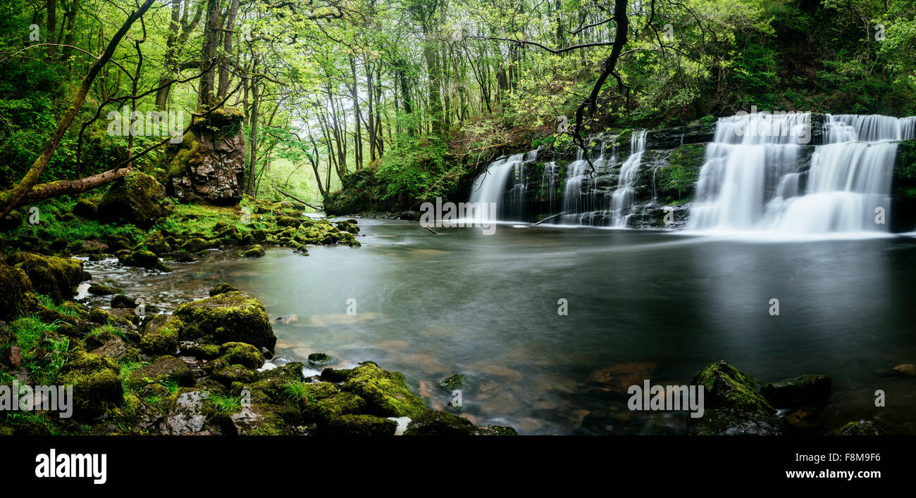 Sgwd y Pannwr Waterfall, Waterfall Country, Brecon Beacons National ...